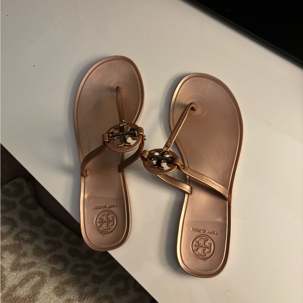 Tory Burch Flip Flops Size 7